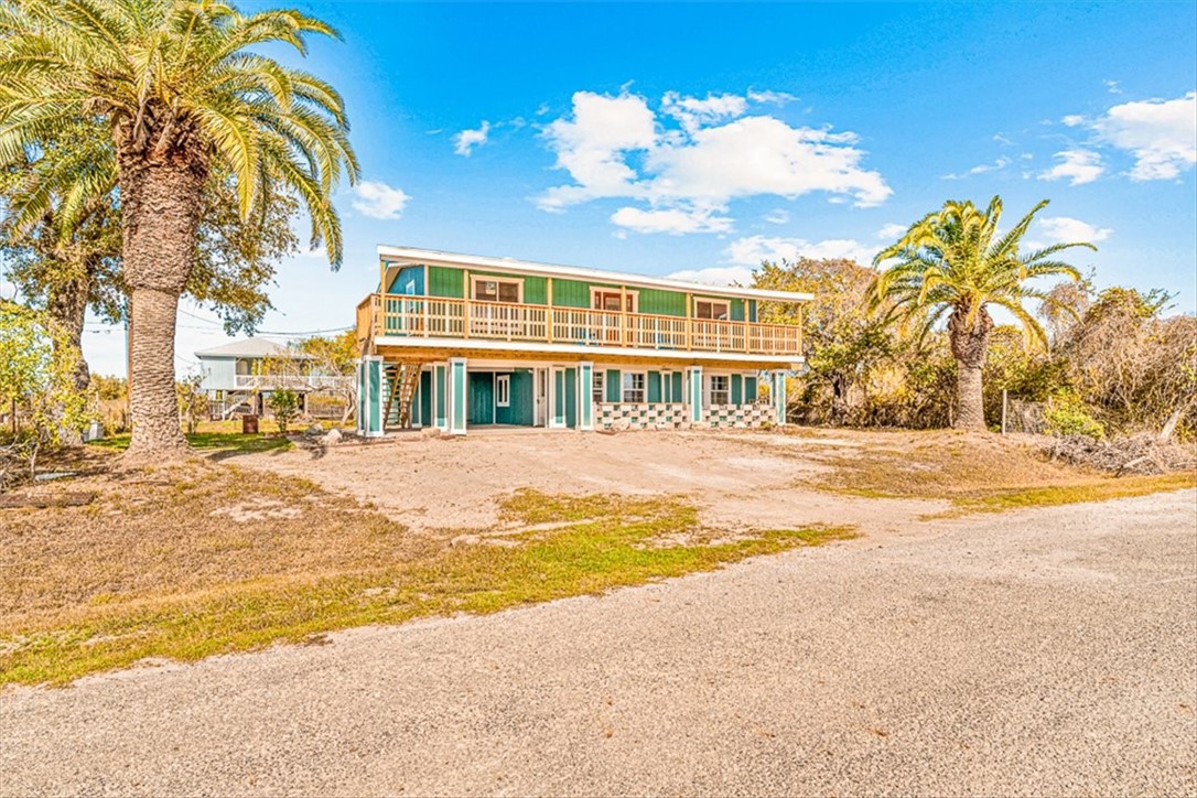 257 W Club Oak Lane Rockport TX 78382