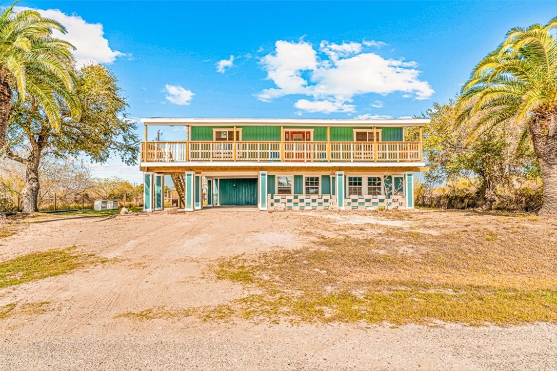 257 W Club Oak Lane Rockport TX 78382