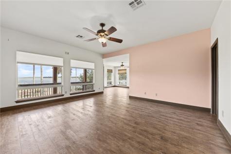 105 Knoll Trai Sandia TX 78383