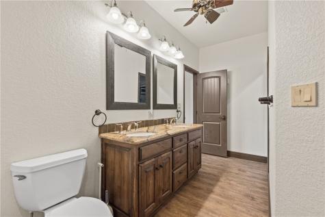 105 Knoll Trai Sandia TX 78383