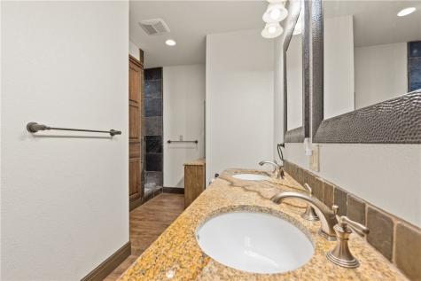 105 Knoll Trai Sandia TX 78383