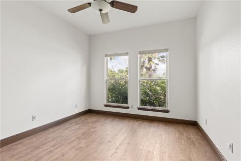 105 Knoll Trai Sandia TX 78383