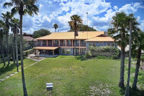 105 Knoll Trai Sandia TX 78383