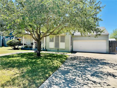 1329 Logan Avenue Corpus Christi TX 78415