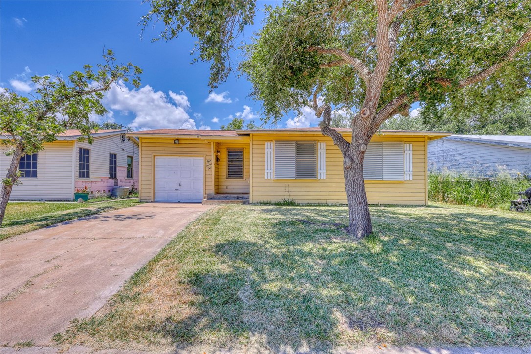 872 Hamilton Street Sinton TX 78387