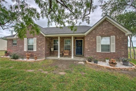 202 Voekel Avenue Orange Grove TX 78372
