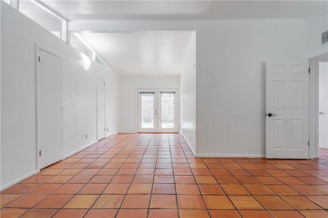 606 Dolphin Place Corpus Christi TX 78411