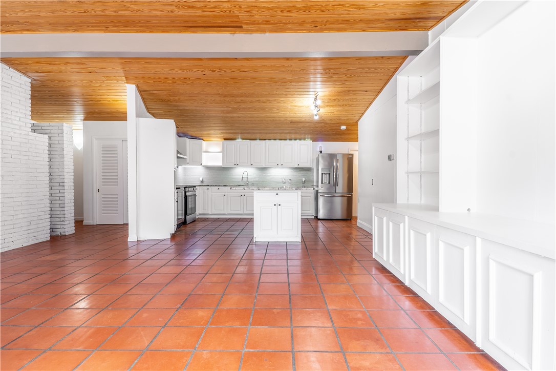 606 Dolphin Place Corpus Christi TX 78411
