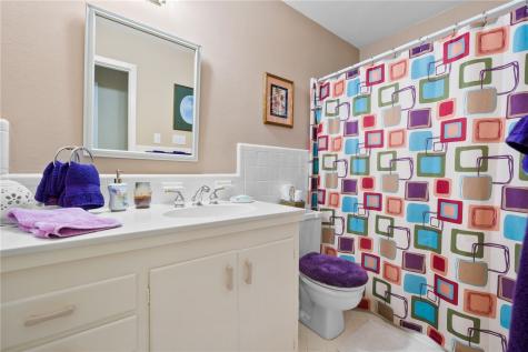 948 Oak Avenue Rockport TX 78382