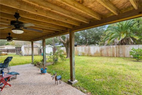948 Oak Avenue Rockport TX 78382