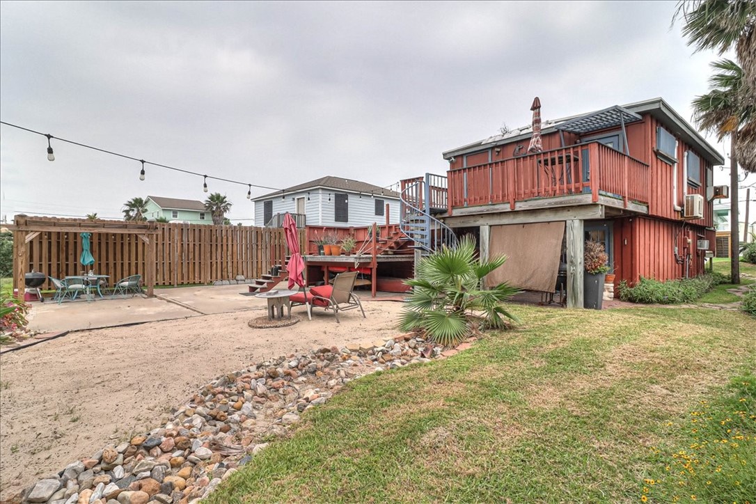 141 W White Avenue Port Aransas TX 78373