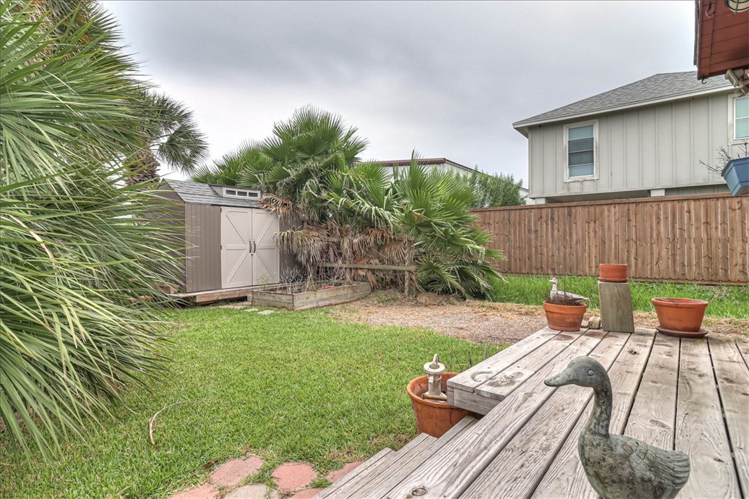 141 W White Avenue Port Aransas TX 78373