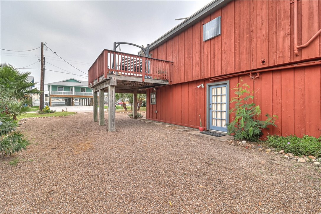 141 W White Avenue Port Aransas TX 78373