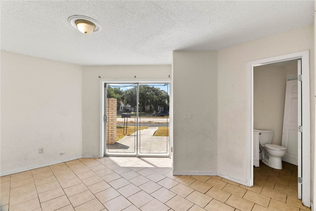 624 Del Mar Boulevard Corpus Christi TX 78404