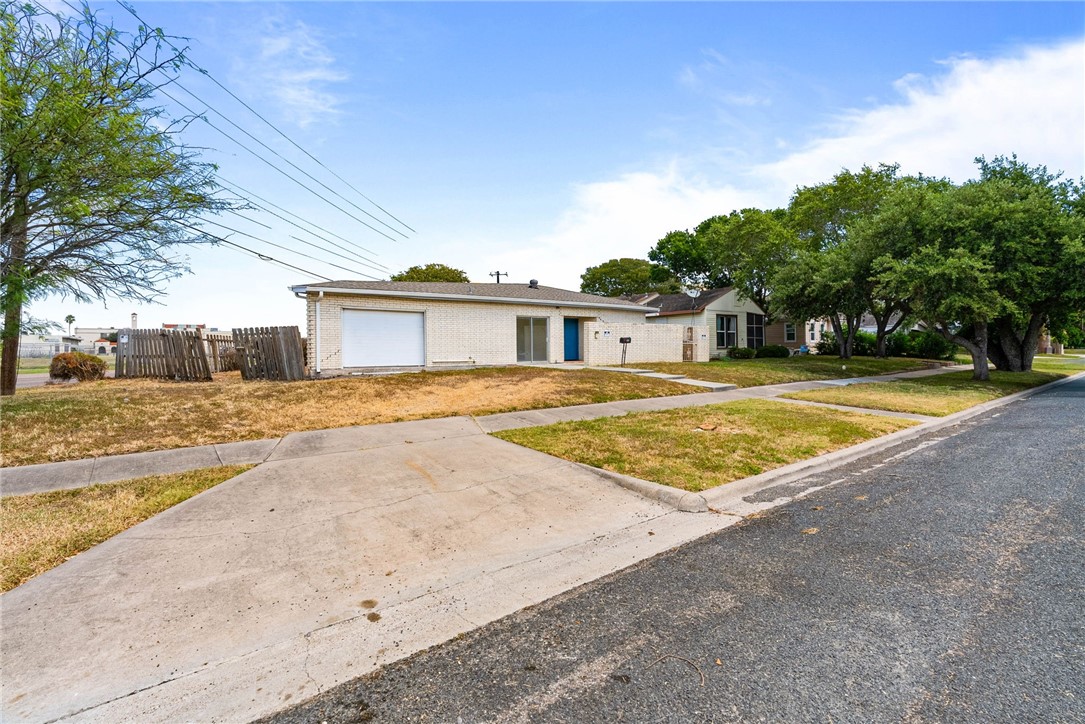 624 Del Mar Boulevard Corpus Christi TX 78404