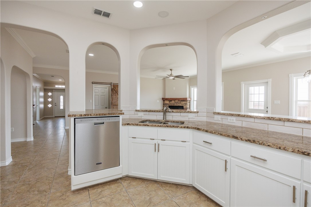 15313 E Chesapeake Corpus Christi TX 78418