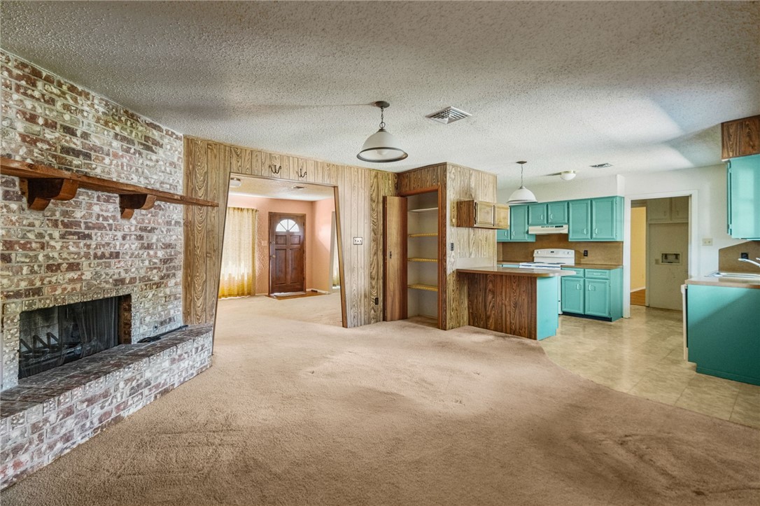 1110 W Tern Rockport TX 78382