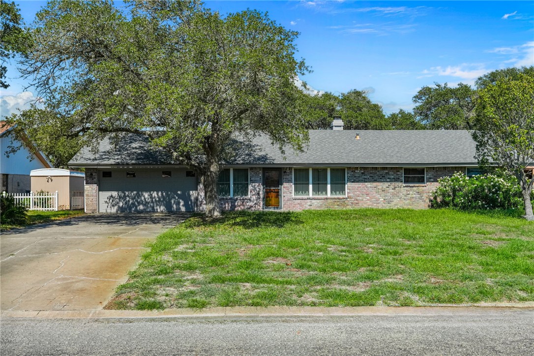 1110 W Tern Rockport TX 78382