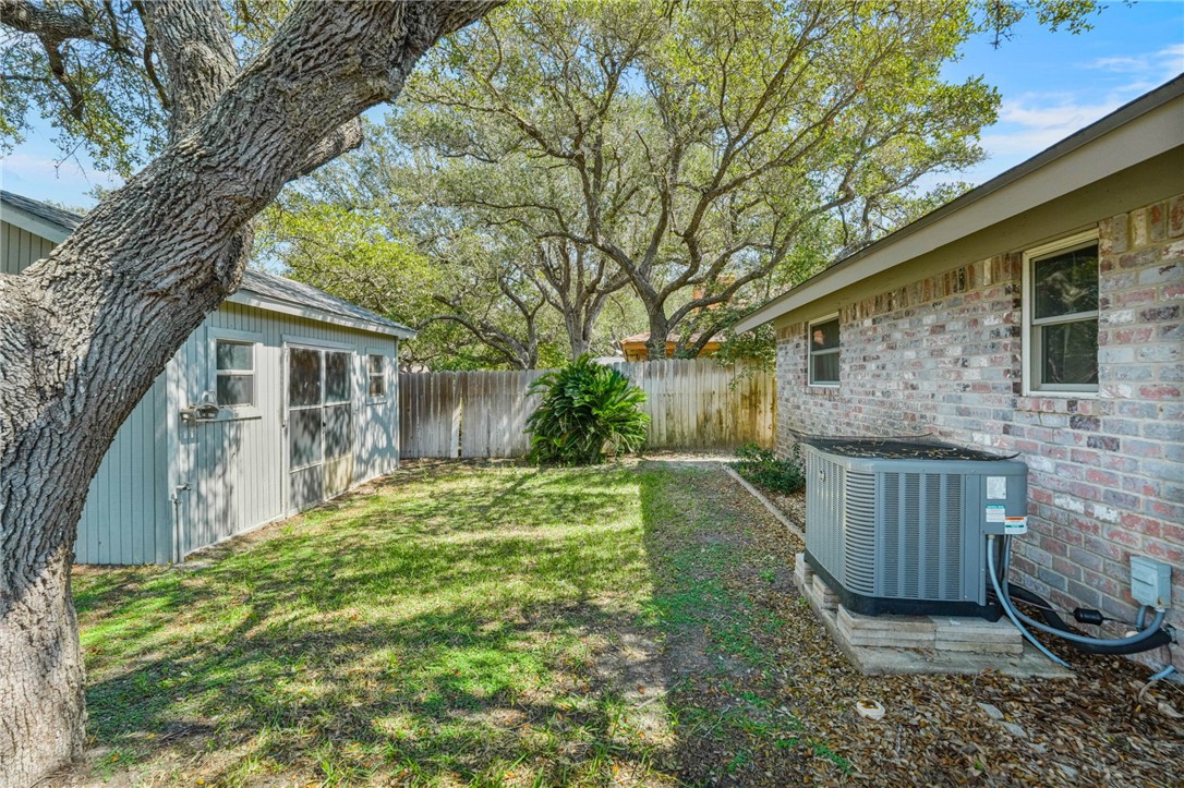1110 W Tern Rockport TX 78382
