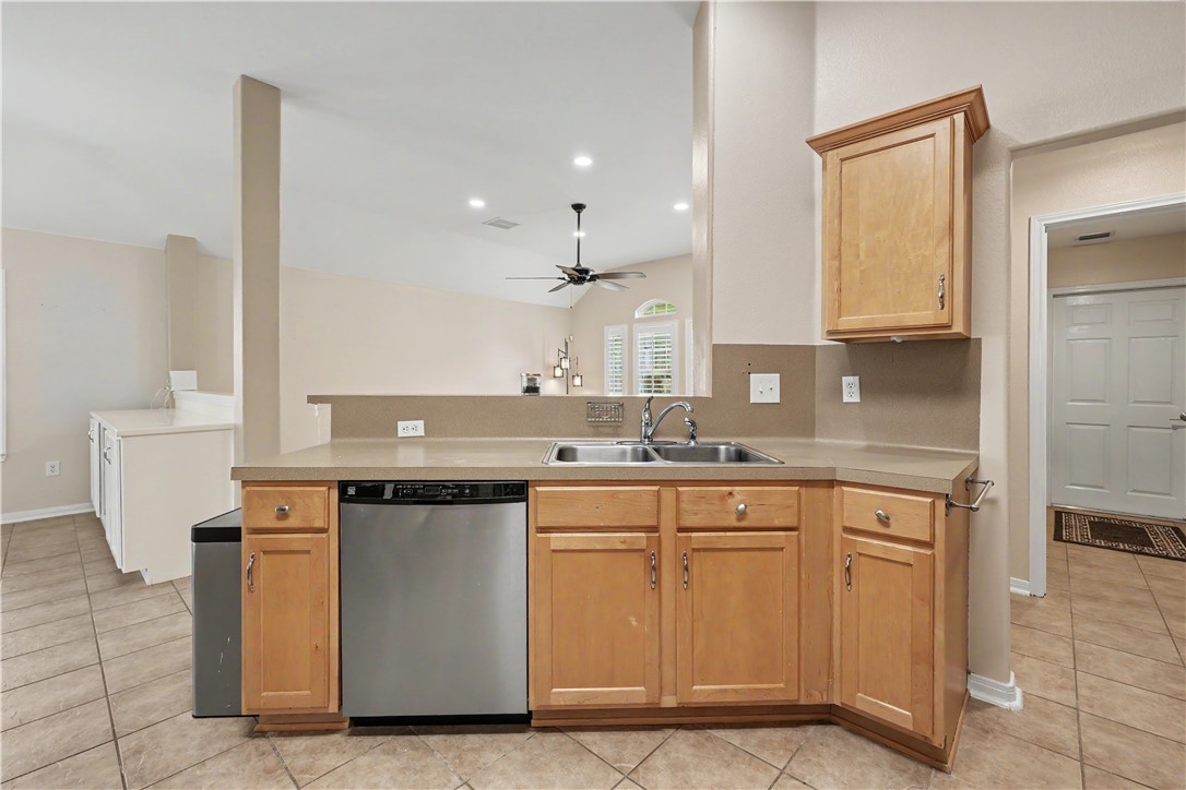 177 Whistlers Cove Rockport TX 78382