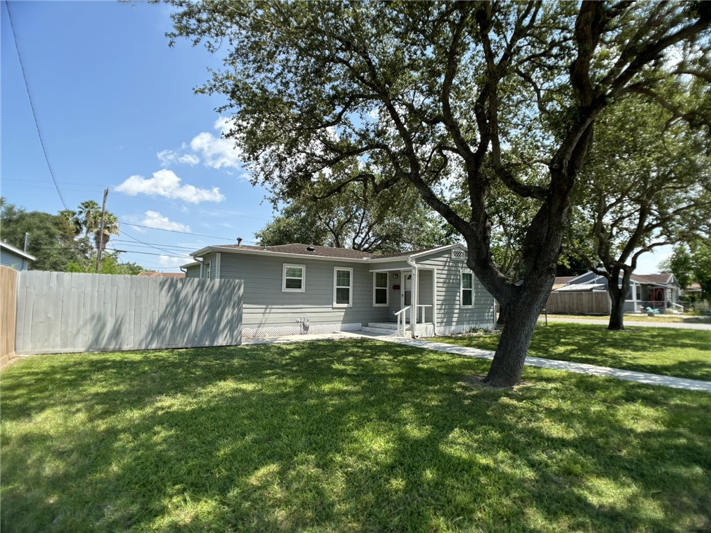 3962 Naples Street Corpus Christi TX 78415