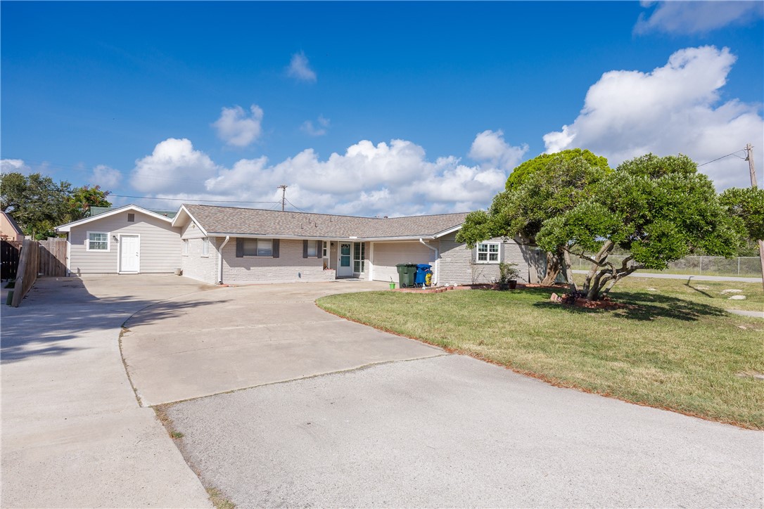 559 N Bayberry Place Corpus Christi TX 78418