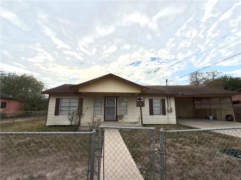 849 N Adams Street Alice TX 78332
