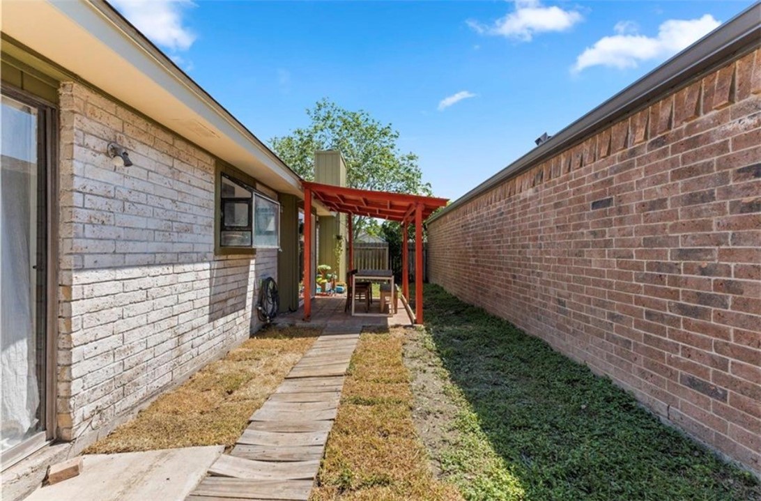 5337 Crossridge Drive Corpus Christi TX 78413