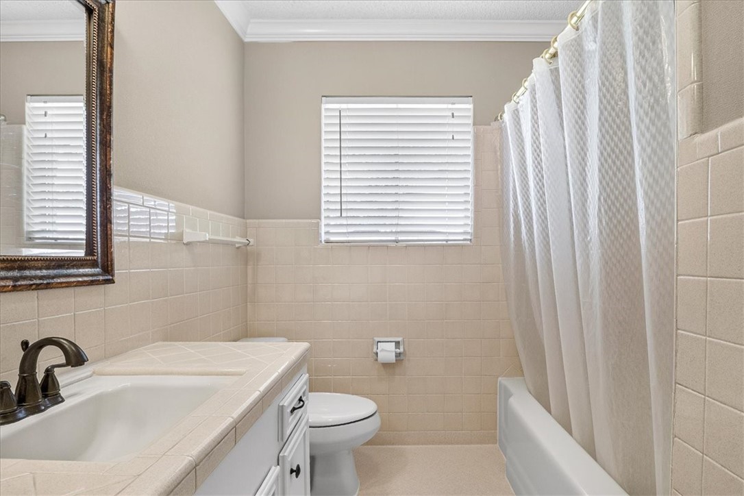 438 Haroldson Drive Corpus Christi TX 78412