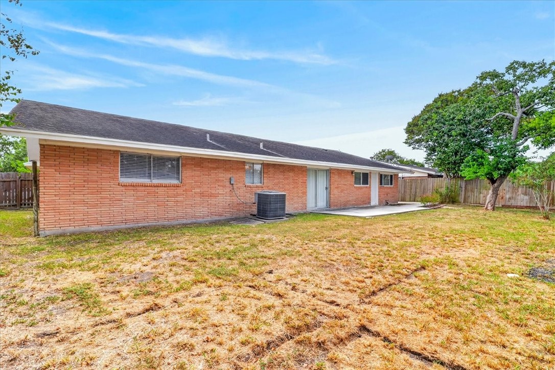 438 Haroldson Drive Corpus Christi TX 78412