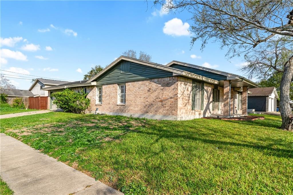 5901 Shadow Wood Drive Corpus Christi TX 78415