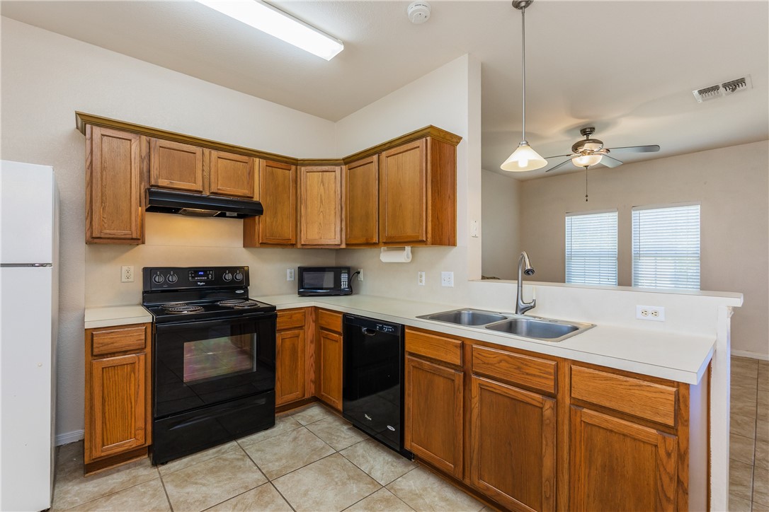 8009 Ventoso Street Corpus Christi TX 78414