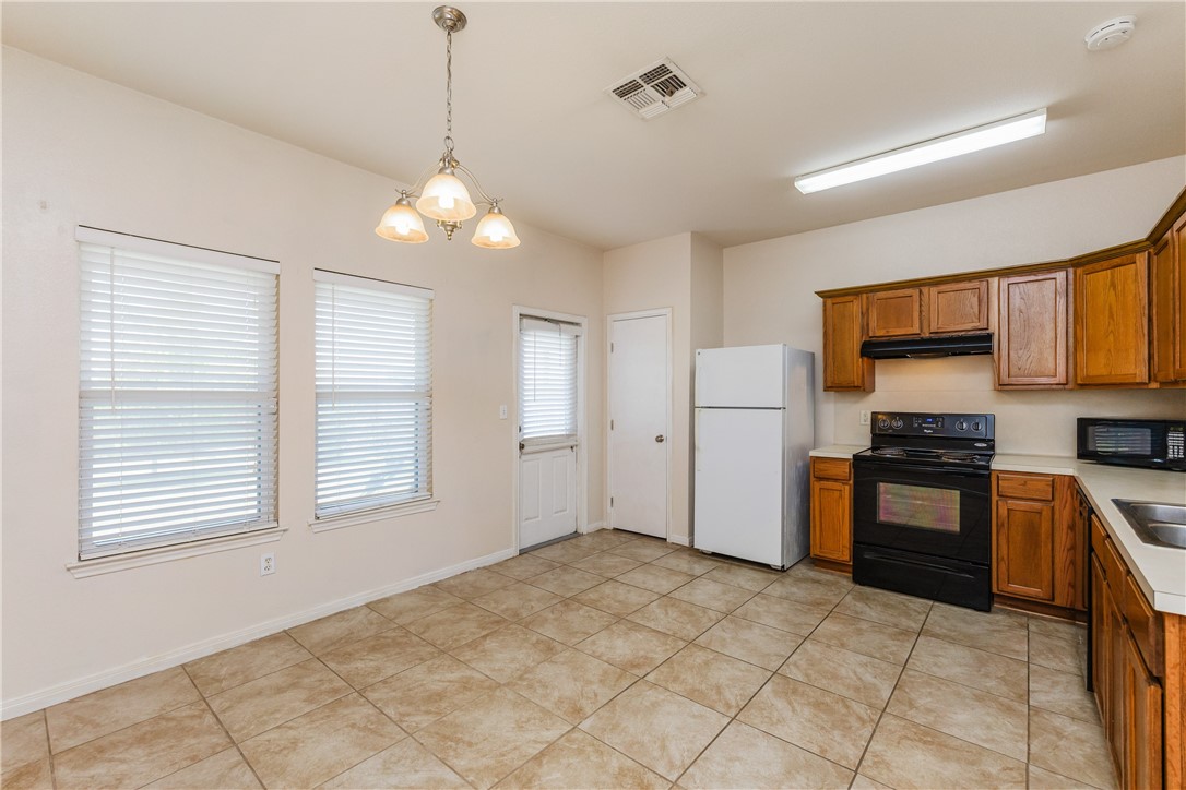8009 Ventoso Street Corpus Christi TX 78414