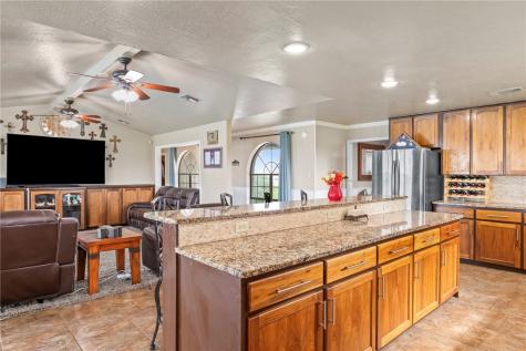 199 Cr 376 George West TX 78022