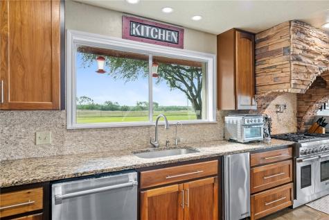 199 Cr 376 George West TX 78022
