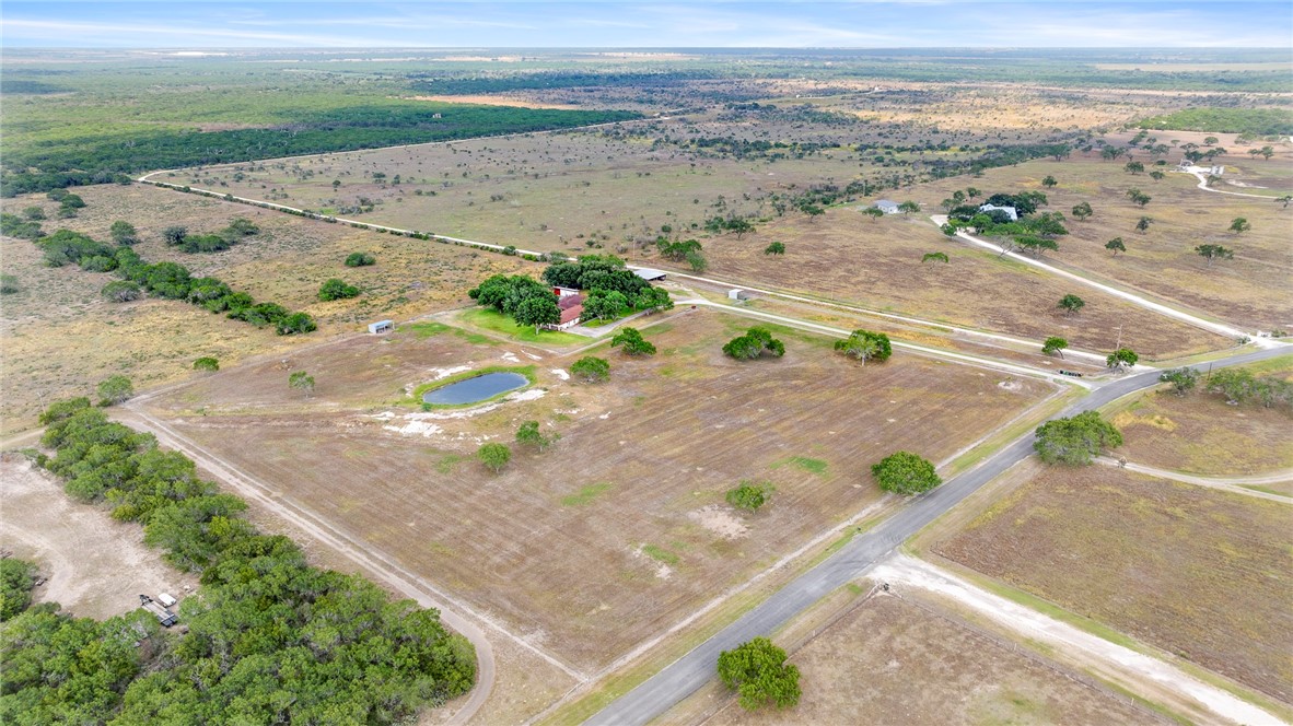 199 Cr 376 George West TX 78022