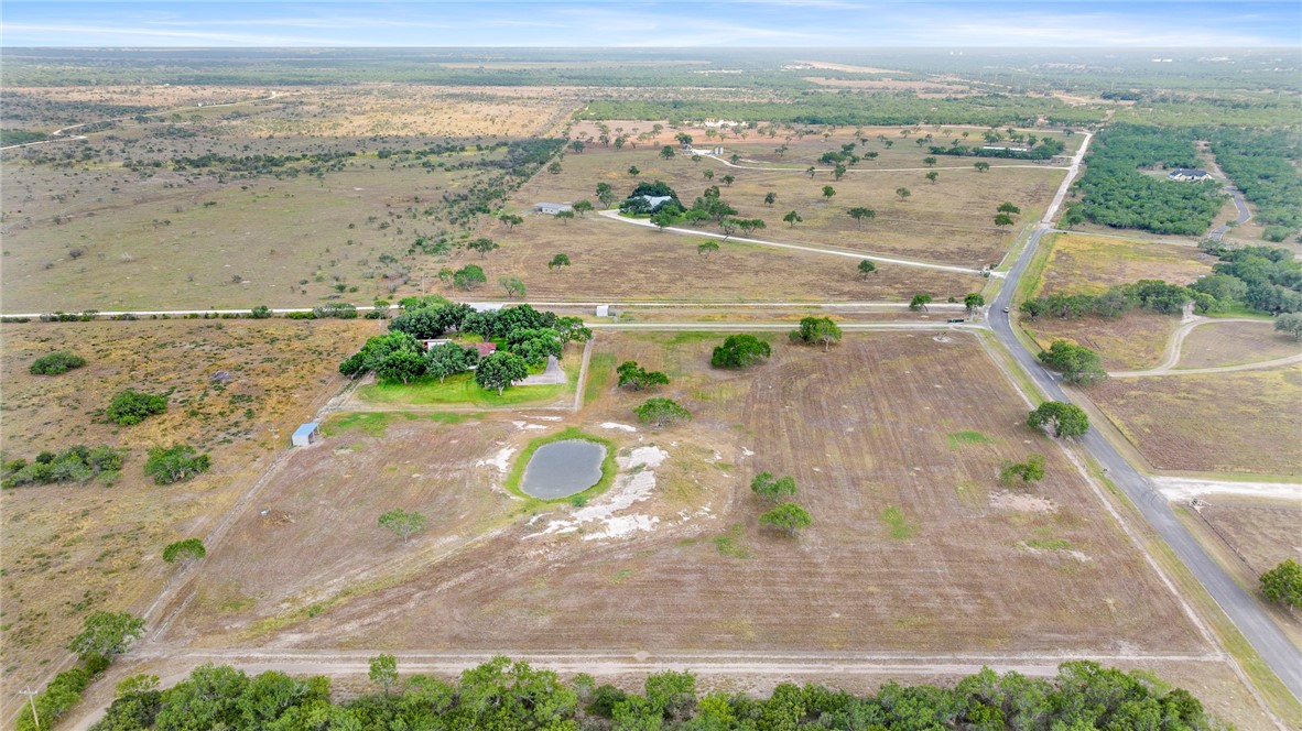 199 Cr 376 George West TX 78022