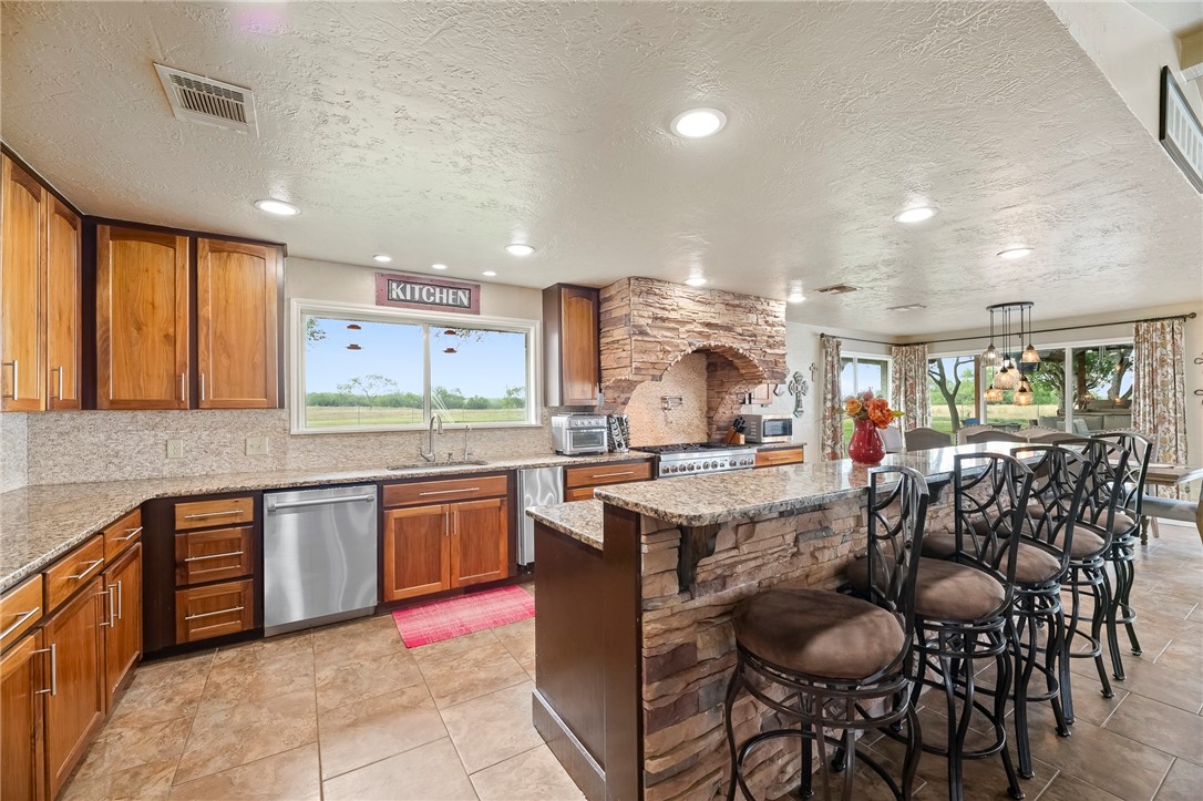199 Cr 376 George West TX 78022