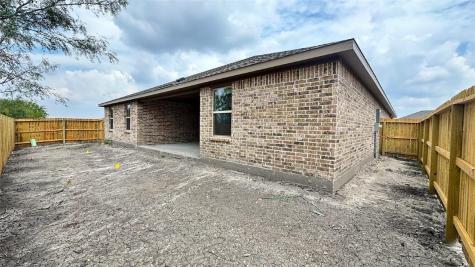 3617 Sahar Lake Drive Robstown TX 78380