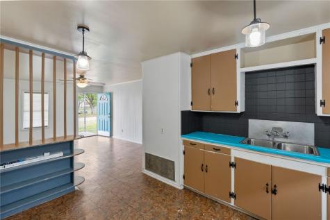 539 W Nelson Avenue Aransas Pass TX 78336