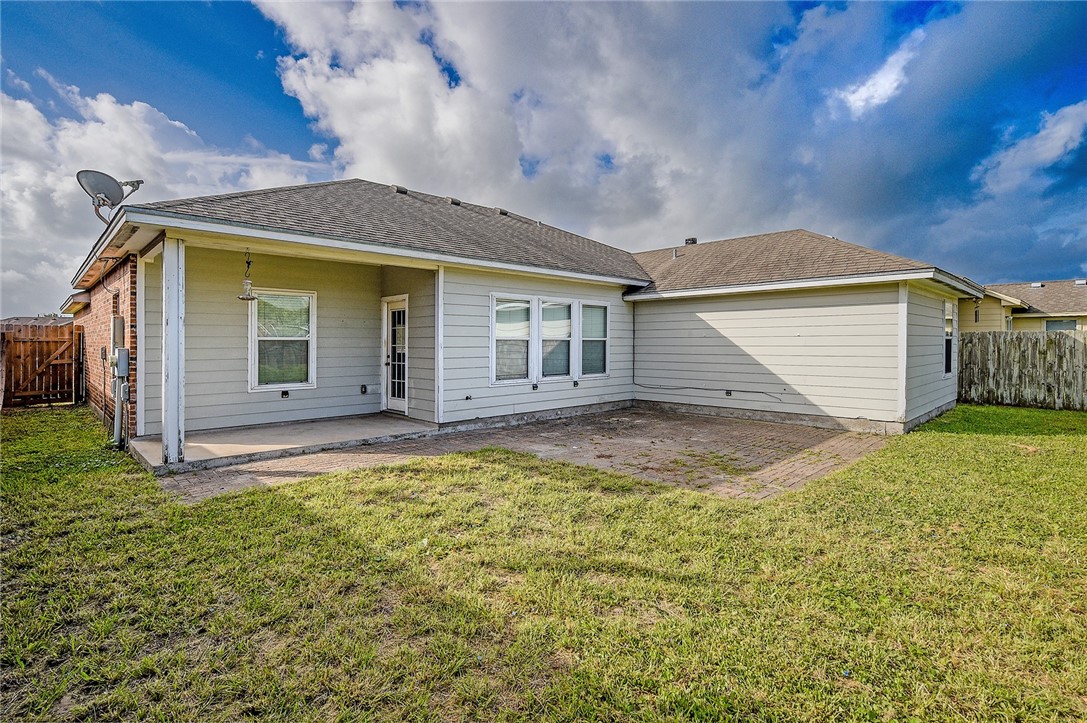 2318 Luzius Drive Corpus Christi TX 78418