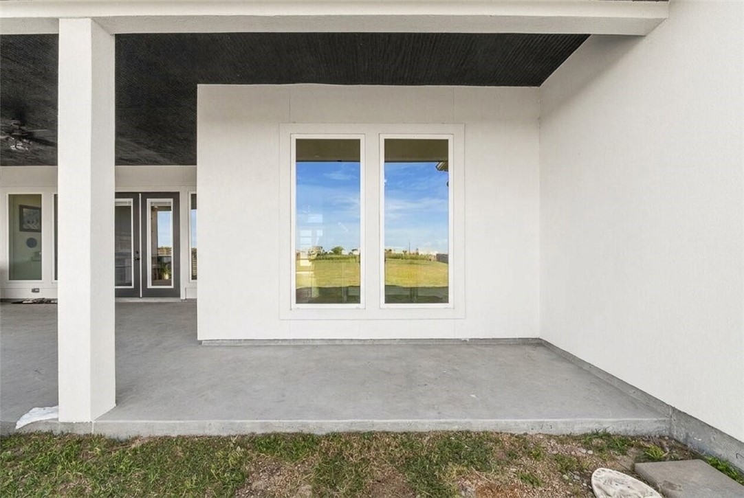 2326 Shaftsbury Drive Corpus Christi TX 78415