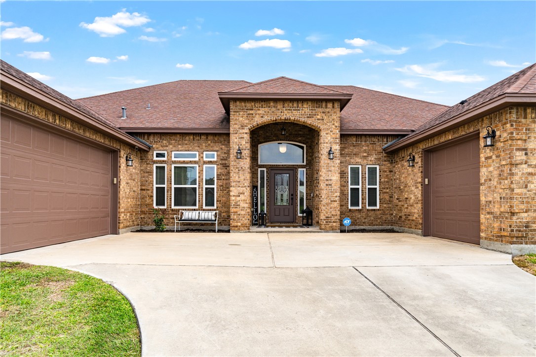 2034 Arash Drive Corpus Christi TX 78413