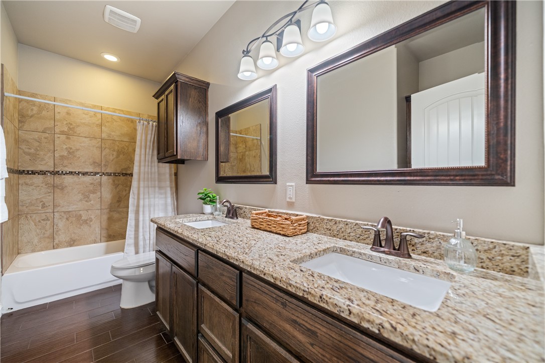 2034 Arash Drive Corpus Christi TX 78413
