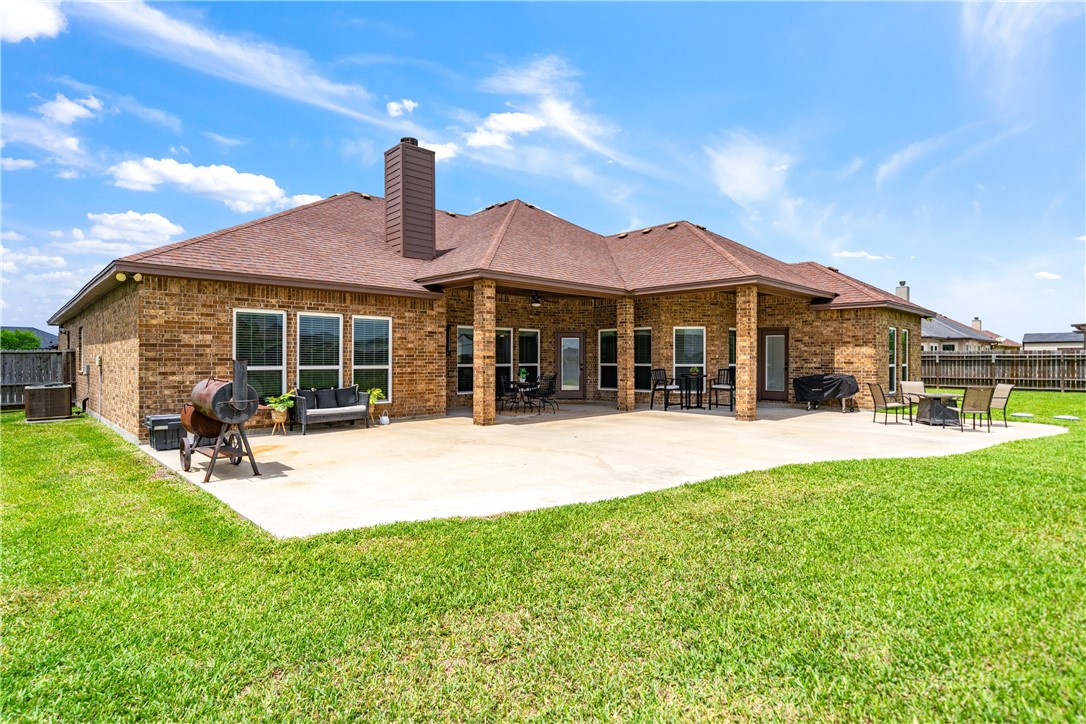 2034 Arash Drive Corpus Christi TX 78413