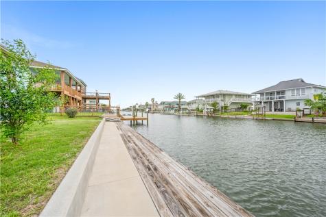 151 Port Royal City By The Sea TX 78336