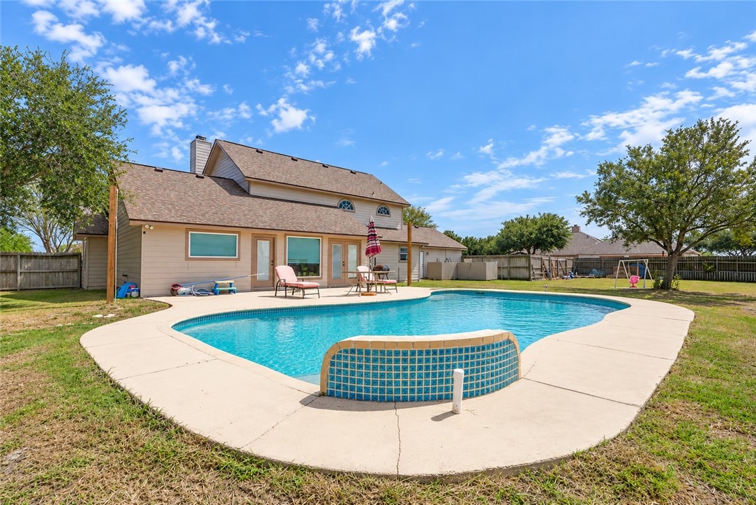 6009 King Trail Corpus Christi TX 78414