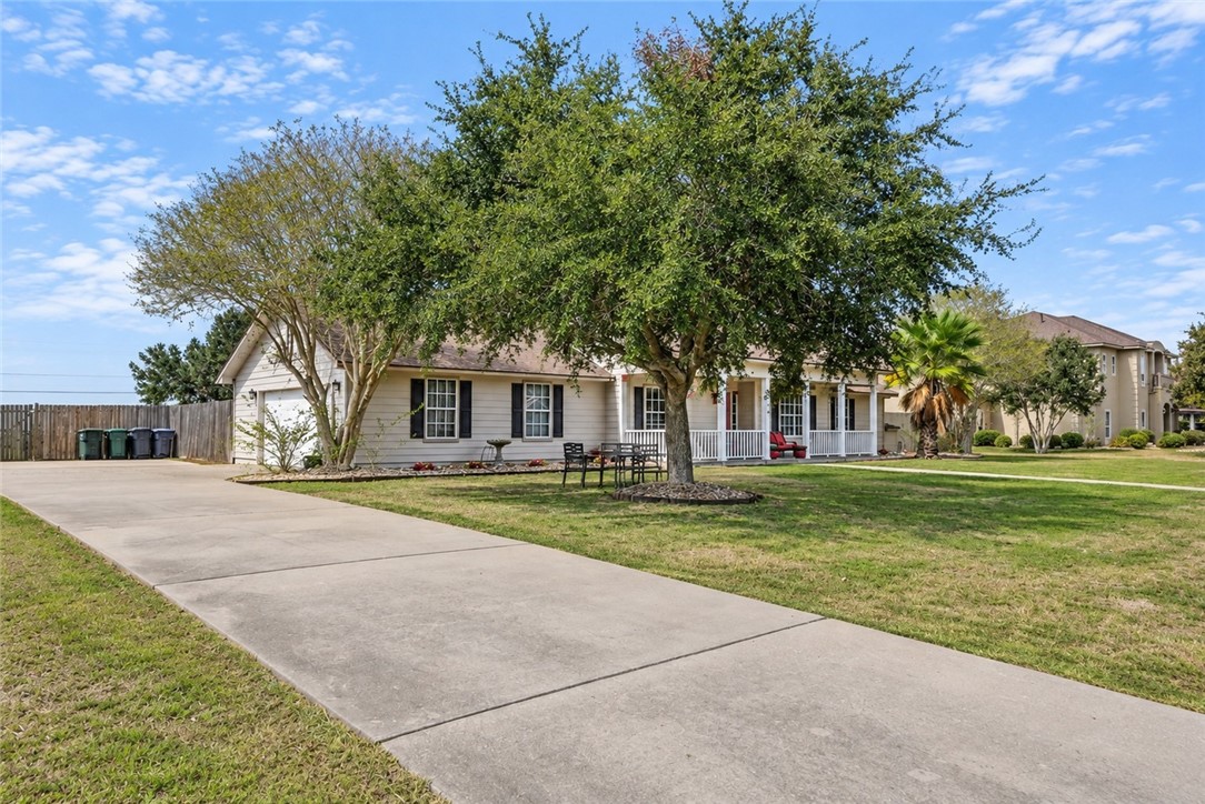 6009 King Trail Corpus Christi TX 78414