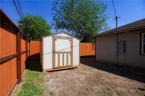 700 N Cameron Street Alice TX 78332