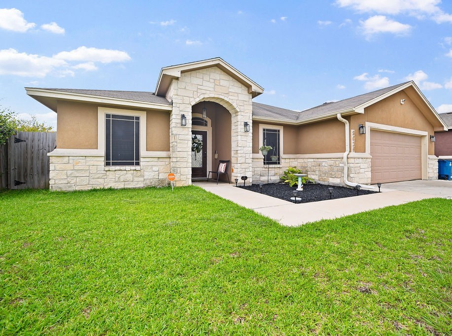 2015 Chesapeake Bay Drive Portland TX 78374
